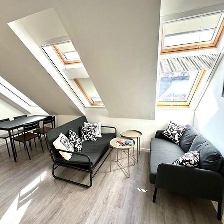 Palace Quarter 2 Peaceful Modern Central Top Floor Apartment Budapest Exterior foto